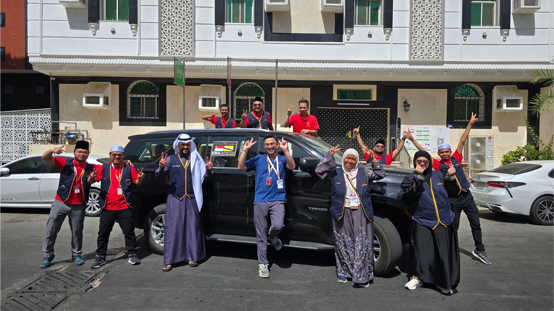 ST&T International team and insurance support